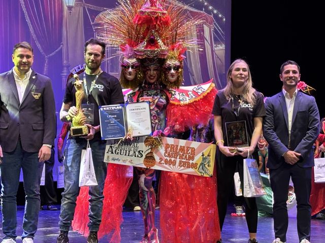 'The loco team show' de Yuri Falzetti y la aguileña Christel Van Den ganadora del World Bodypainting Festival