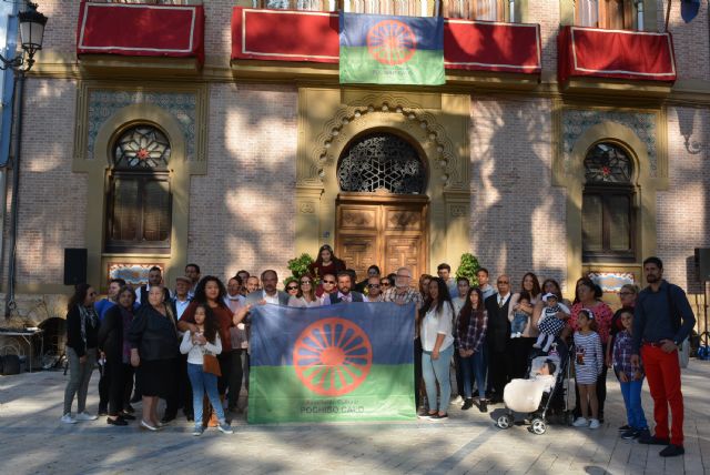 Águilas se suma a la conmemoración del Día Internacional del Pueblo Gitano