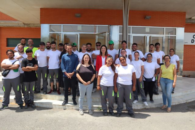 La alcaldesa visita a los participantes en el nuevo PMEF puesto en marcha por el Ayuntamiento