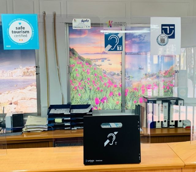La Oficina de Turismo instala un sistema para personas con discapacidad auditiva