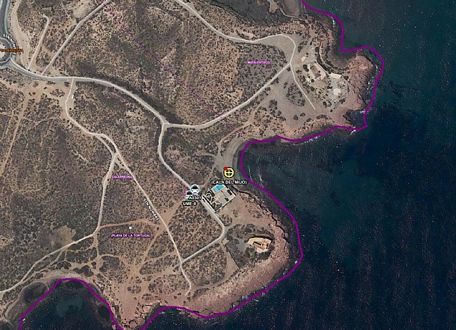 Rescatadas cuatro personas (dos de ellas niños) en la Cala del Mijo en Águilas