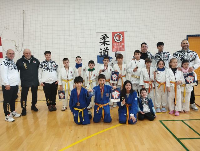Nuevo éxito de la Escuela de Judo Águilas en la Copa de Navidad de Alhama de Murcia