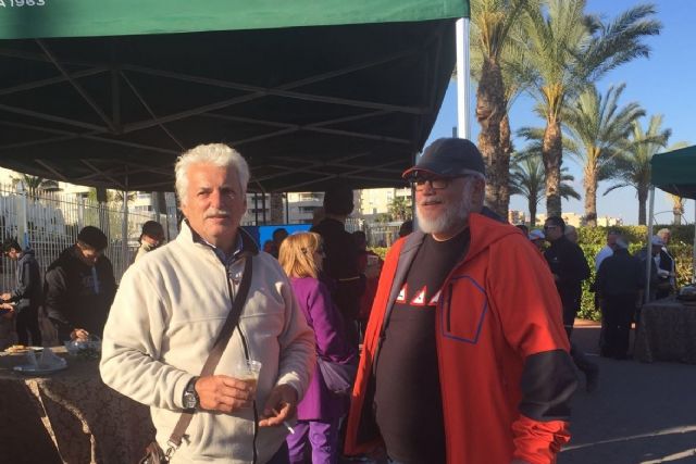 El fuerte viento dificulta la final de la II Regata Costa Calida