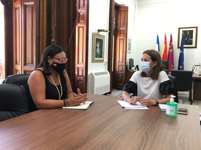 La alcaldesa inicia una ronda de reuniones con las portavoces de los distintos grupos políticos