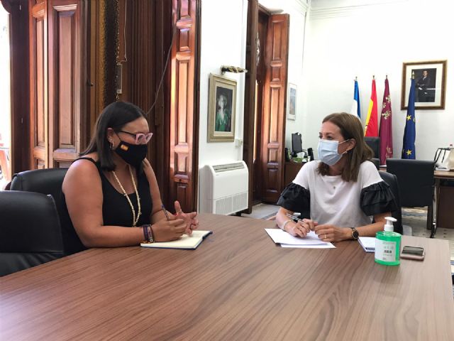 El PP agradece a la alcaldesa que después de 6 meses pidiendo diálogo con los grupos de la oposición se haya mantenido por fin ese encuentro