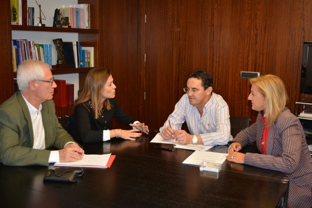 La alcaldesa solicita la ampliación de los ciclos de formación profesional para el próximo curso