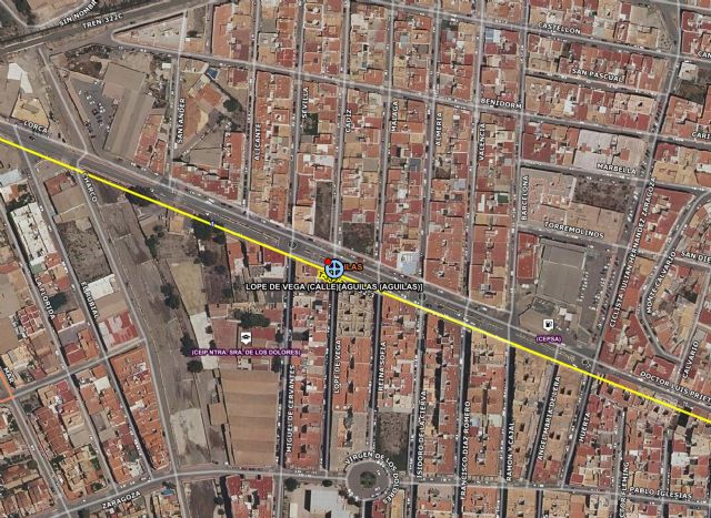 Servicios de emergencia atienden a dos mujeres heridas en un accidente de tráfico en Águilas