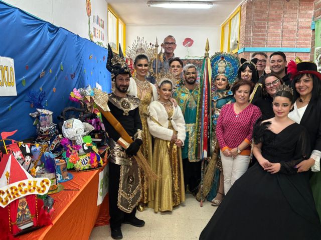 El colegio Joaquín Tendero celebra el Carnaval 2026 con un concurso de sombreros