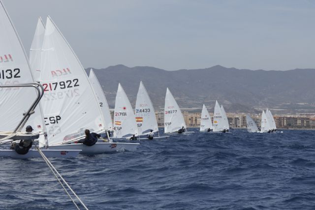 Arranca el Nacional de ILCA 7 en el Puerto Deportivo Juan Montiel