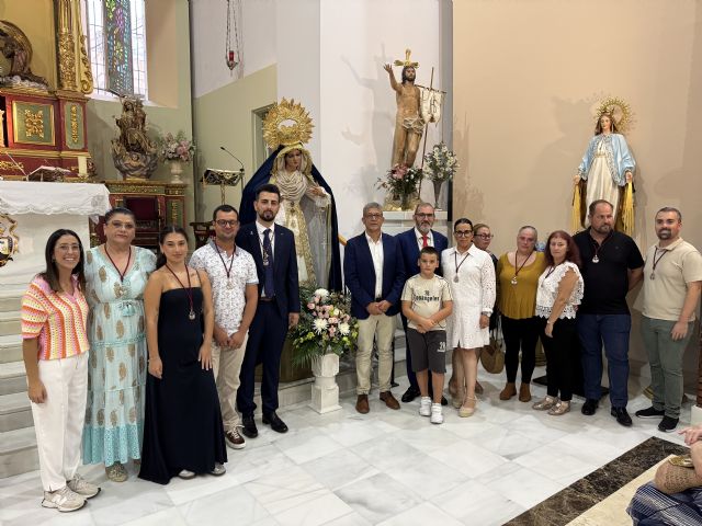 La imagen de la Virgen de la Amargura es entronizada en la parroquia del Carmen