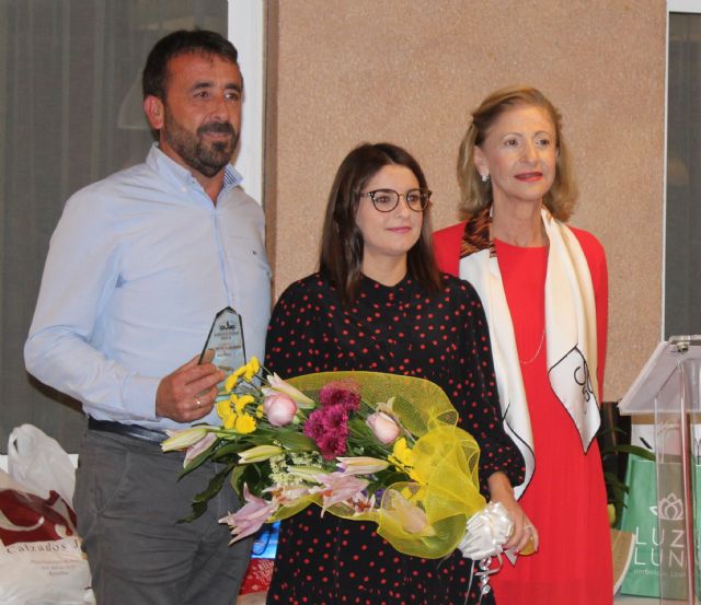 El Ayuntamiento de Águilas recibe la jeringuilla de oro de ADIA por su colaboración con los viajes inclusivos