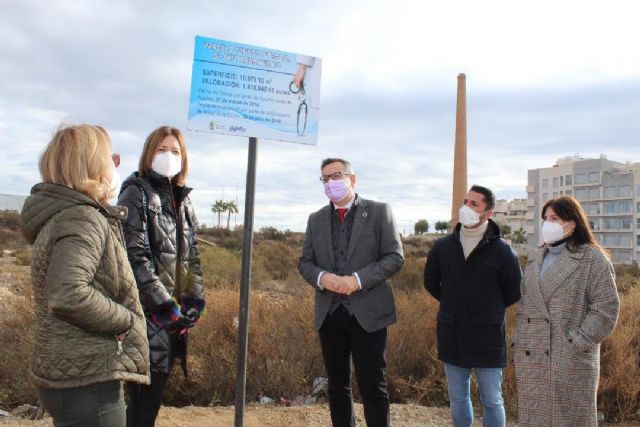 Al consejero de Sanidad le importan más las siglas políticas que los ciudadanos y ciudadanas de Águilas