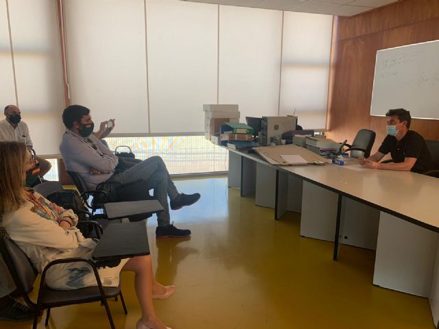 VOX muestra su apoyo al sector de la pesca en Águilas en detrimento de las oligarquías