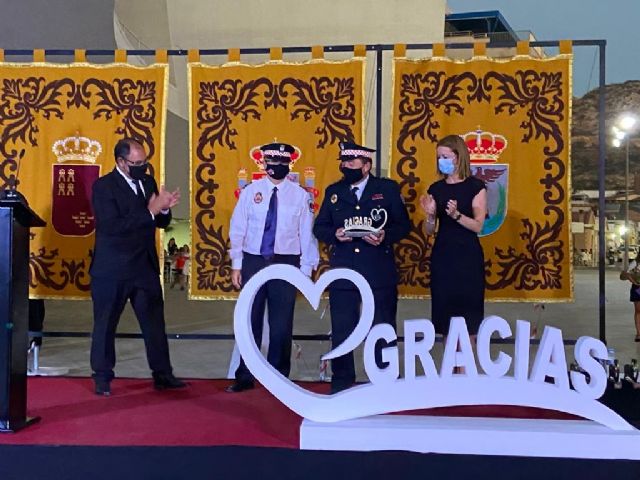 Águilas rinde homenaje a las víctimas del COVID-19