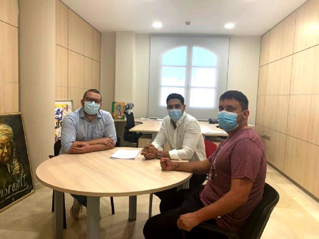 El Ayuntamiento de Águilas inicia la campaña de recogida de firmas en apoyo a la ILP para salvar el Mar Menor