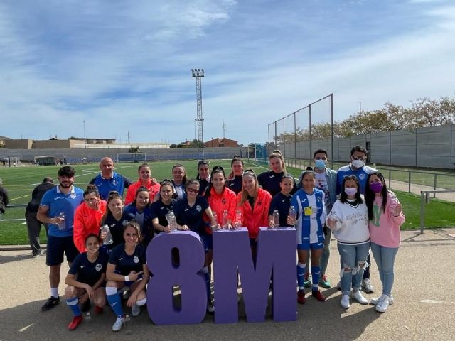 La Unión Deportiva Águilas Femenino se suma a los actos con motivo del Día Internacional de la Mujer