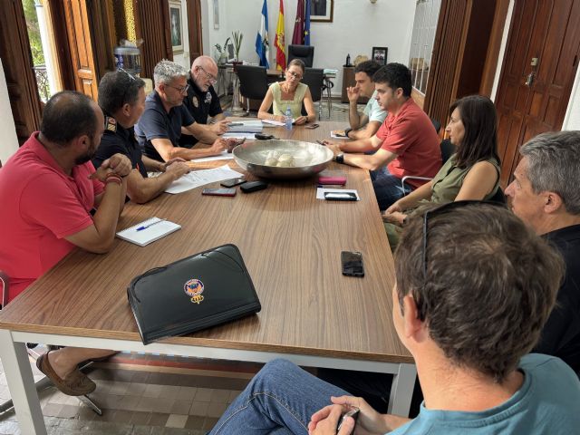 Reunión de emergencia en el Ayuntamiento tras el terremoto que está mañana alertaba a la población