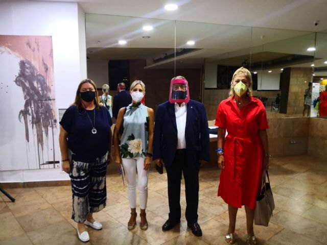 La edil de Cultura inaugura el Curso de Verano de la Universidad del Mar sobre Técnicas de relajación y meditación, en su VI edición