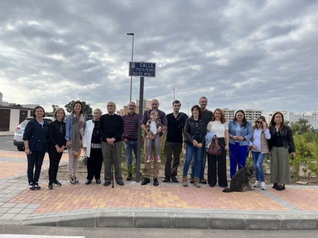 El poeta Pedro Javier Martínez da nombre a una calle de Águilas