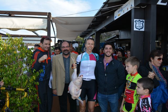 García y Gallardo se imponen en la Carrera del Pavo