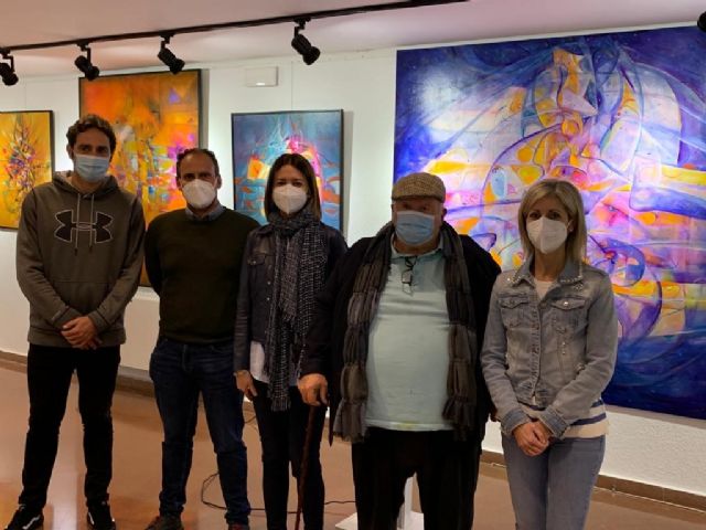 La Casa de la Cultura acoge este mes la exposición 'Tras mis propios pasos', del pintor Manuel Coronado