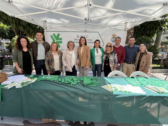 La OMIC conmemora el Día Mundial del Consumo sacando la oficina a la calle