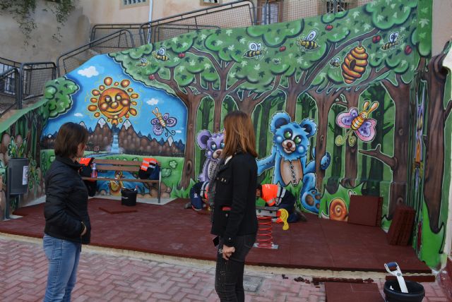 La edil Isabel Fernández ha dado a conocer las próximas actuaciones incluidas en el Plan de Mejora de Parques y Plazas