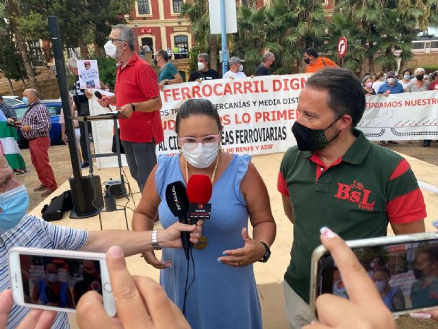 Reverte lamenta que 'Moreno solo defienda la línea de tren a Águilas cuando se ve acorralada por la presión' y que 'se atribuya como suya una petición social aclamada hace meses'