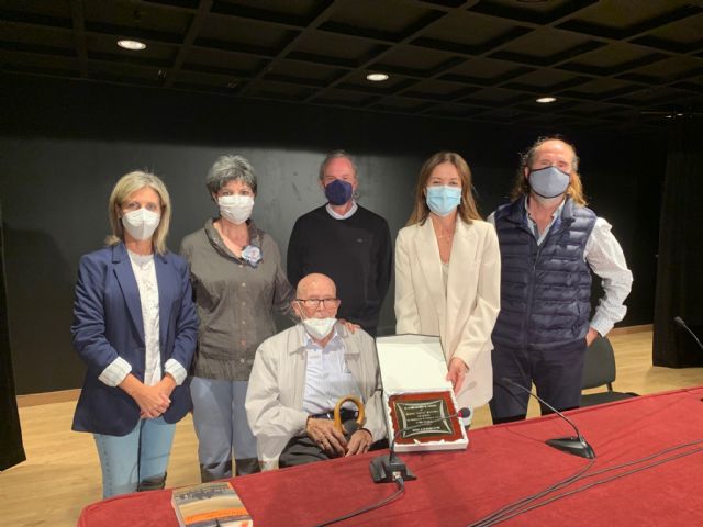 Mariaje López y Salvador Robles presentan su libro 'Un encuentro interminable'