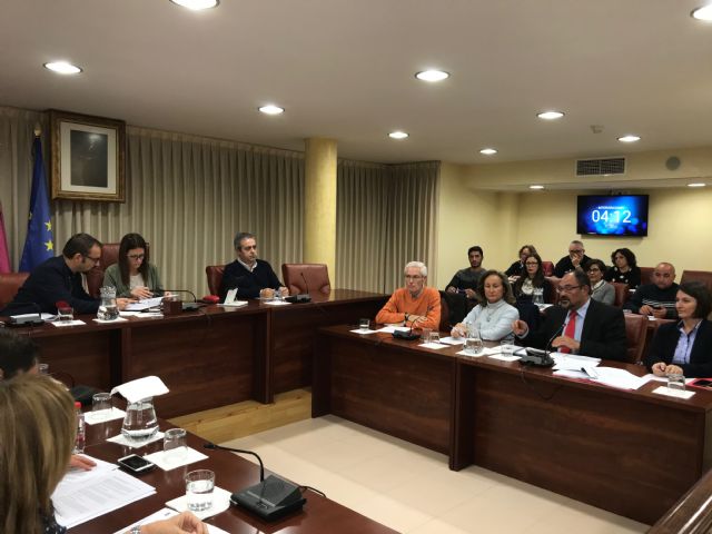 El PSOE aprueba un presupuesto en el que crecen las partidas sociales y se sigue reduciendo la presión fiscal sobre los ciudadanos