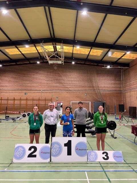 Nuestra remera aguileña Carmen Navarro Ruiz cosecha éxito tras éxito