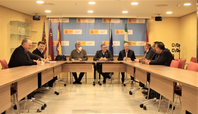 El presidente de la CHS se reúne con representantes de la Comunidad General de Regantes de la IDAM de Águilas/Guadalentín