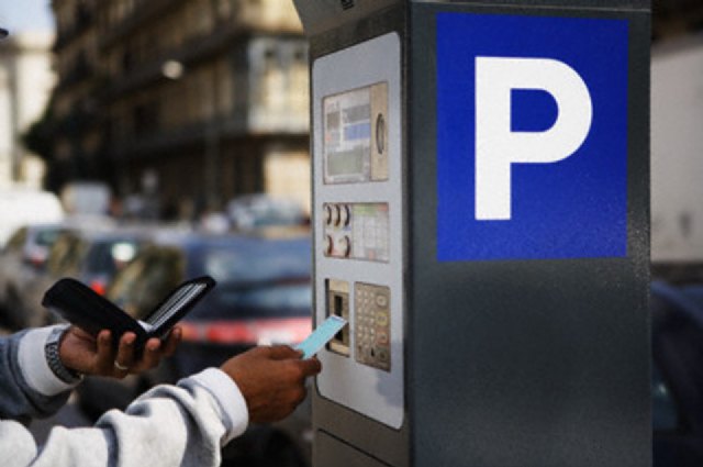 Águilas suspende temporalmente la zona azul como medida de prevención frente al coronavirus
