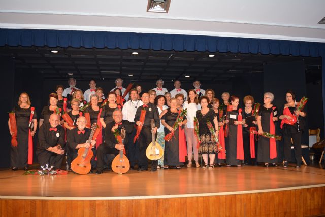 Éxito de asistencia en la presentación de la Coral del Centro Municipal de la Tercera Edad