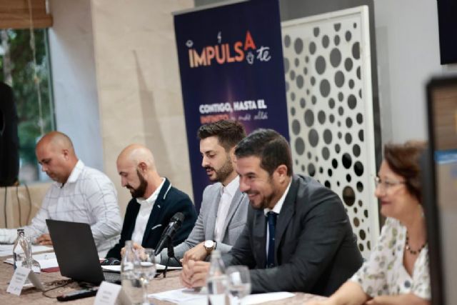 Ceclor pide una reforma urgente del puerto pesquero de Águilas