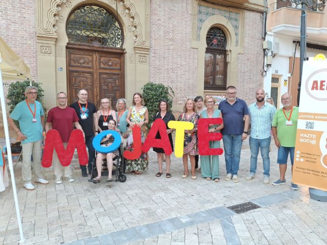 Águilas se moja por la esclerosis múltiple un año más