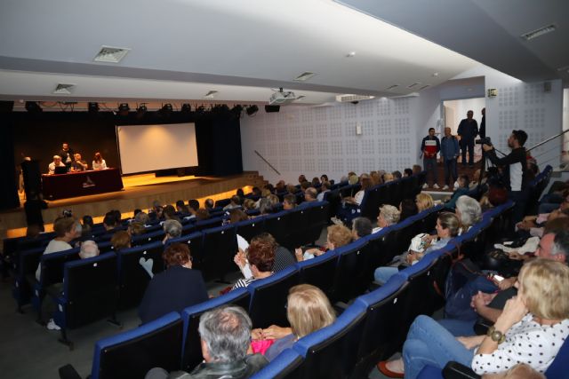 La ciudadanía aguileña muestra su apoyo a la Plataforma en Defensa de la Sanidad Pública- Área III