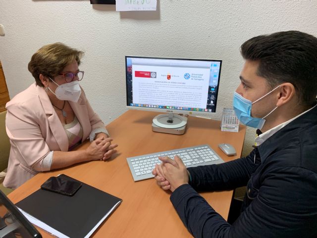 El Ayuntamiento pone en marcha un servicio de asesoramiento sobre becas cuya convocatoria se adelanta este año cuatro meses