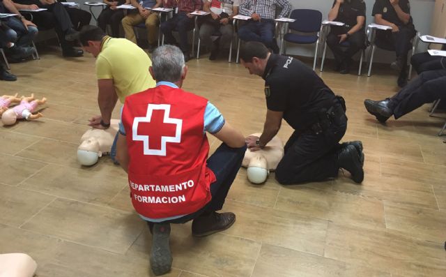CRE en Águilas imparte un Taller de Reanimación Cardio Pulmonar al Cuerpo Nacional de Policía en Lorca