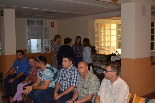 AFEMAC cierra sus actos conmemorativos del Día de la Salud Mental con la conferencia 'Mi mono y yo, ¿me comunico bien?'