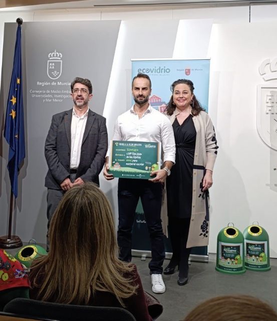 Dos colegios aguile&ntilde;os entre los premiados en la iniciativa regional 'Los Peque Voluntarios' orientada al fomento del reciclaje de vidrio