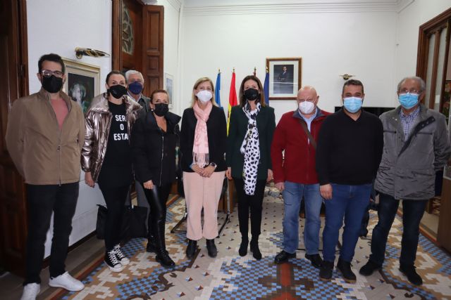 El Ayuntamiento acoge la presentación oficial de la nueva Junta Directiva de ADIA