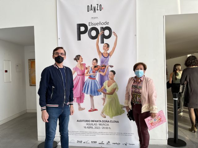 El sueño de Pop pone en pie al Auditorio Infanta Doña Elena