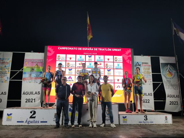 Noelia Juan y David Cantero, vencedores de la Élite en el Campeonato de España de Triatlón Sprint de Águilas