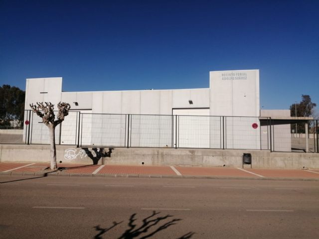 El gerente del Área III de Salud visita el Recinto Ferial para estudiar la idoneidad de realizar allí las pruebas PCR