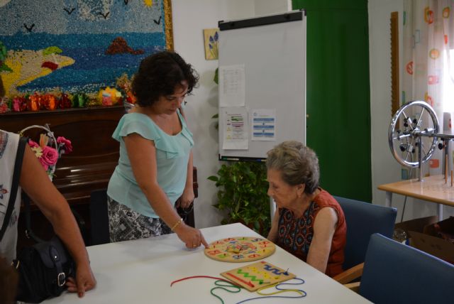 La Asociación Alzheimer Águilas abre sus puertas esta semana con motivo del Día Internacional de esta enfermedad