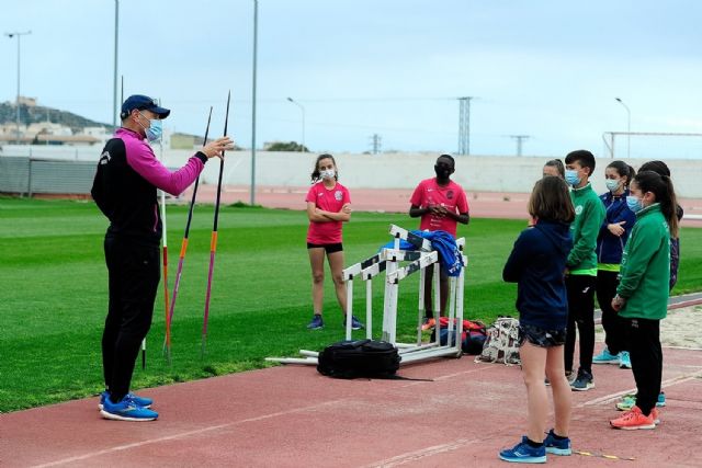 El sábado 27, la jabalina vuelve al trabajo en Águilas