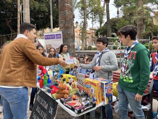 Recogida solidaria de Juguetes del Grupo Scout C.C. Renfe