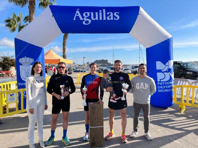 María Victoria Soler Jiménez y Andrés Méndez Lorente, ganadores de la Carrera Popular de Navidad de Águilas