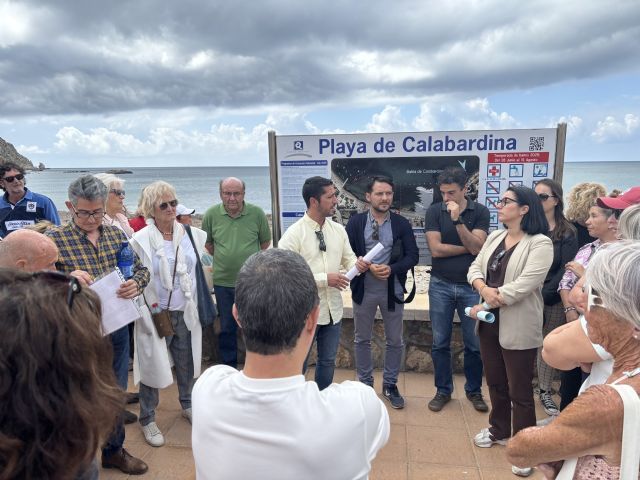 El Ayuntamiento de Águilas comenzará a retirar ma&ntilde;ana los restos de posidonia de las playas de Calabardina y La Cola tras recibir hoy la autorización de Medio Natural
